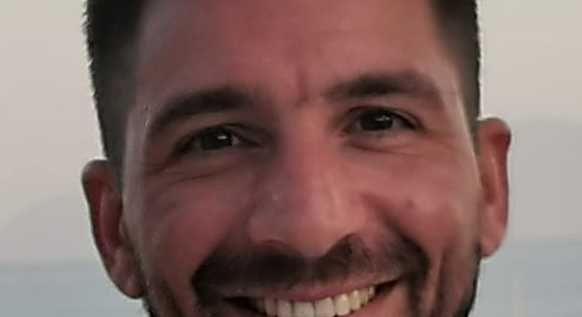 Οι απόφοιτοι στο προσκήνιο-Σάκης Λαμπερνάκης