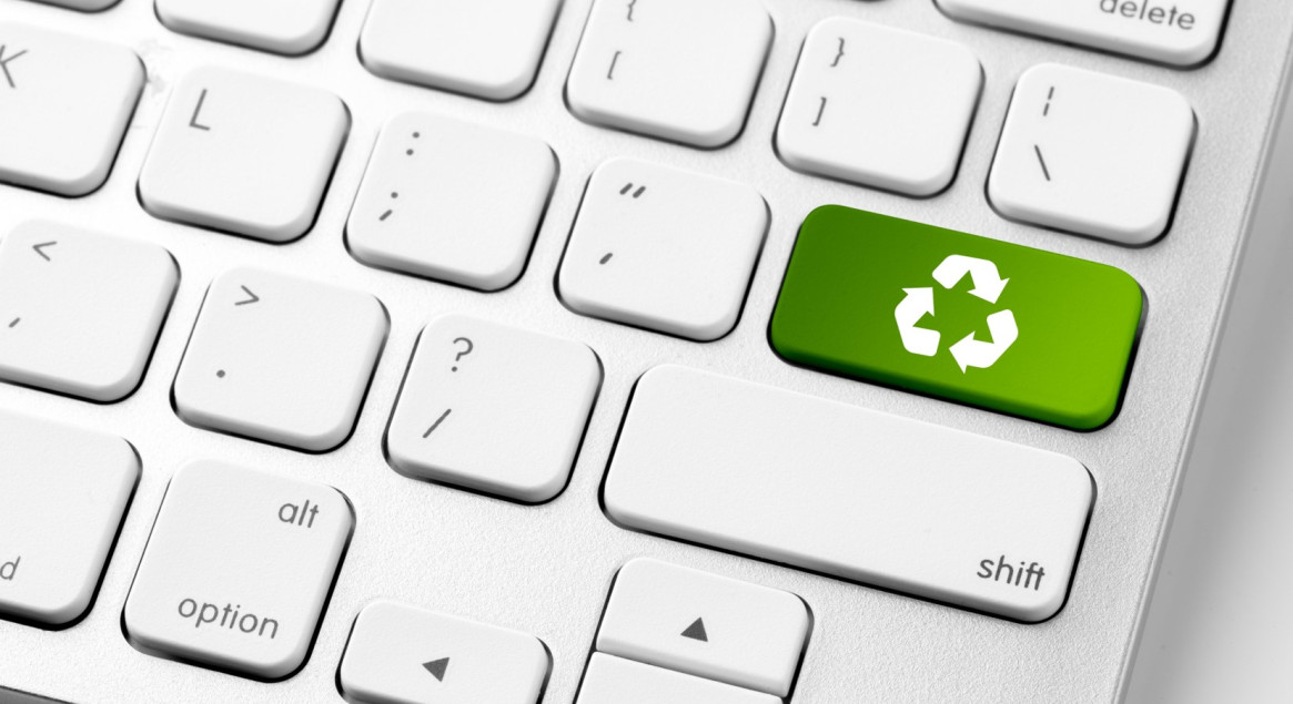 Υιοθετούμε την τεχνολογία κι εγκαταλείπουμε το χαρτί. Αλλάζουμε, εξελισσόμαστε, προσαρμοζόμαστε!